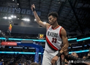 英雄联盟总决赛-火箭队大胜开拓者，豪取四连胜