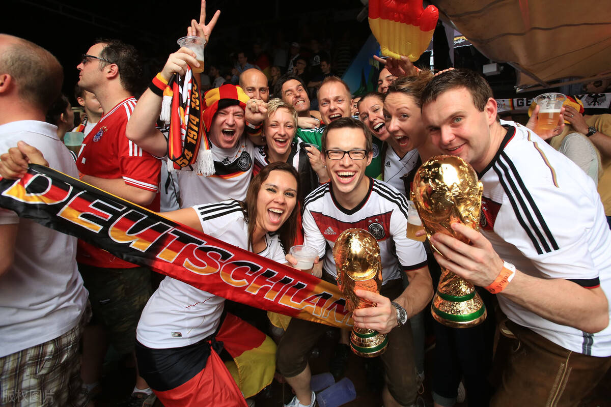 匈牙利客场不敌波兰，小组形势严峻