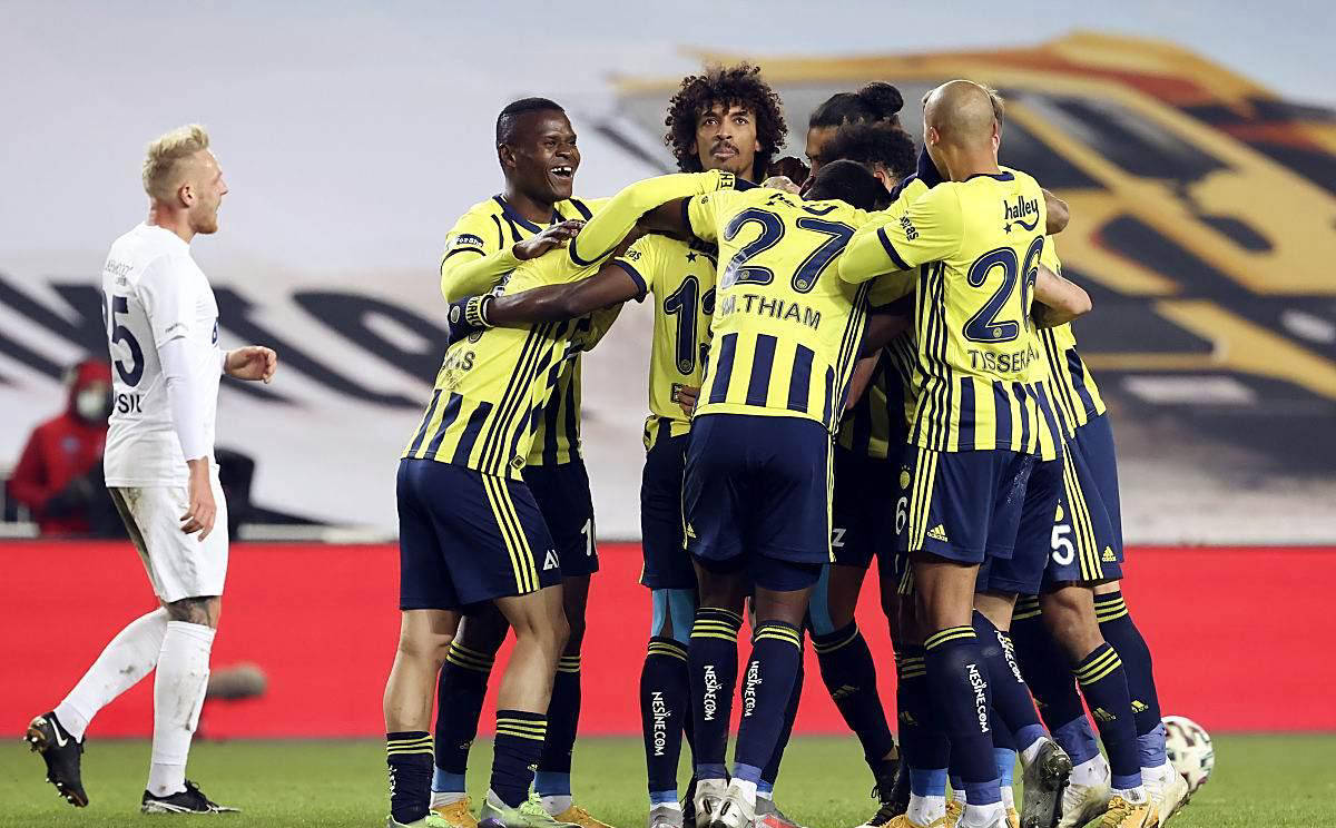 里尔客场战胜尼斯，豪取三分