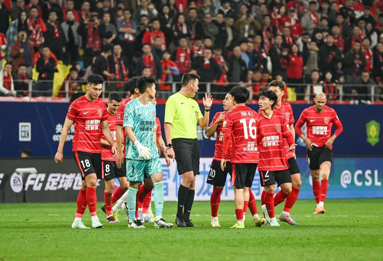 天津泰达客场不敌广州富力,遭遇连败的简单介绍 天津泰达客场不敌广州富力,遭遇连败的简单介绍