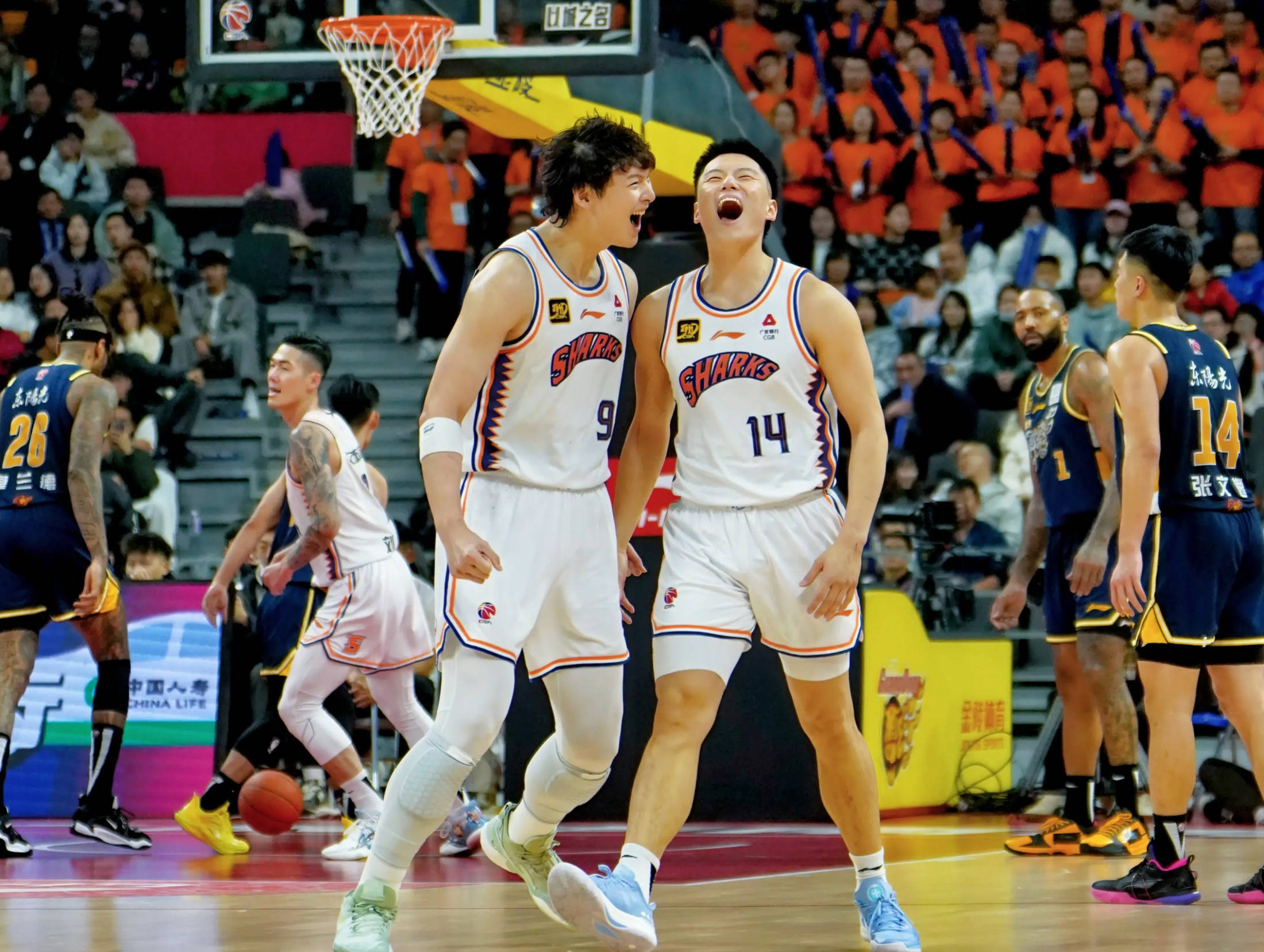 上海队以坚韧防守赢得比赛，给对手致命一击的简单介绍