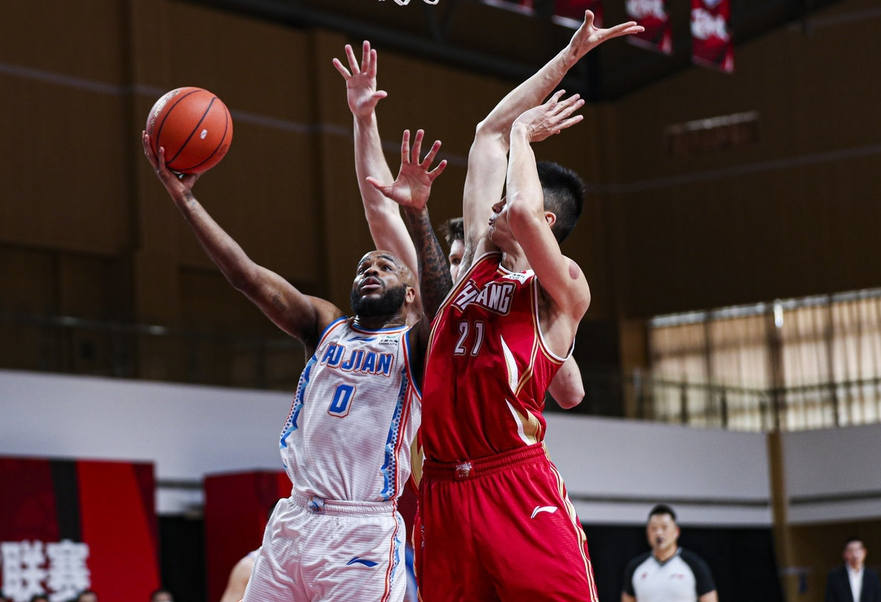 辽宁队翻盘山东队，伦纳德惊艳四座的简单介绍