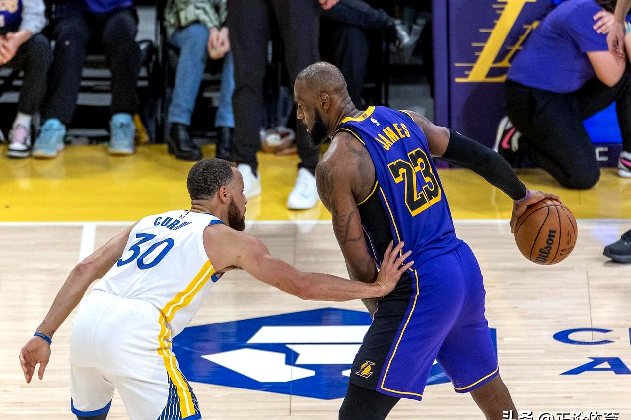 包含骑士碾压掘金，字母哥点燃赛场的词条