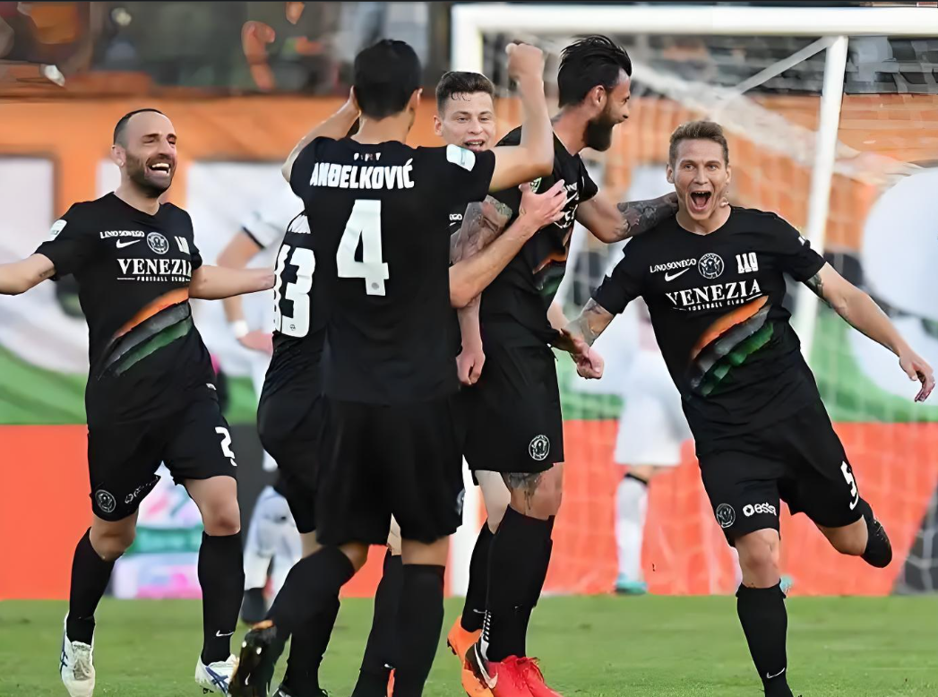 意甲比赛全场风起云涌,一触即发 意甲比赛全场风起云涌,一触即发