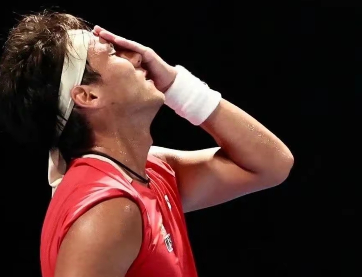 亚特兰大赛中铲球动作惹争议