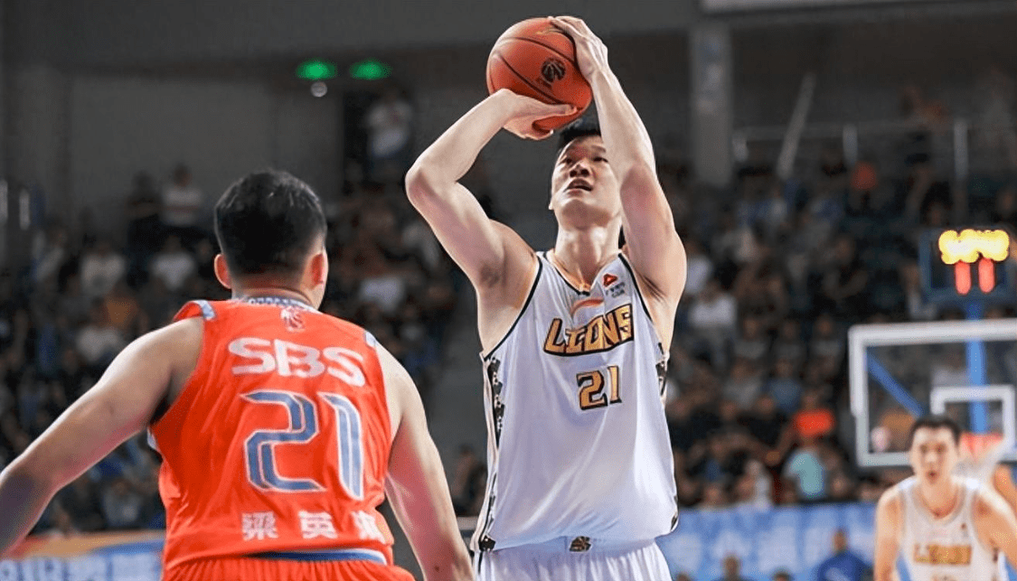 新疆队逆转天津队，胡金秋惊艳四座