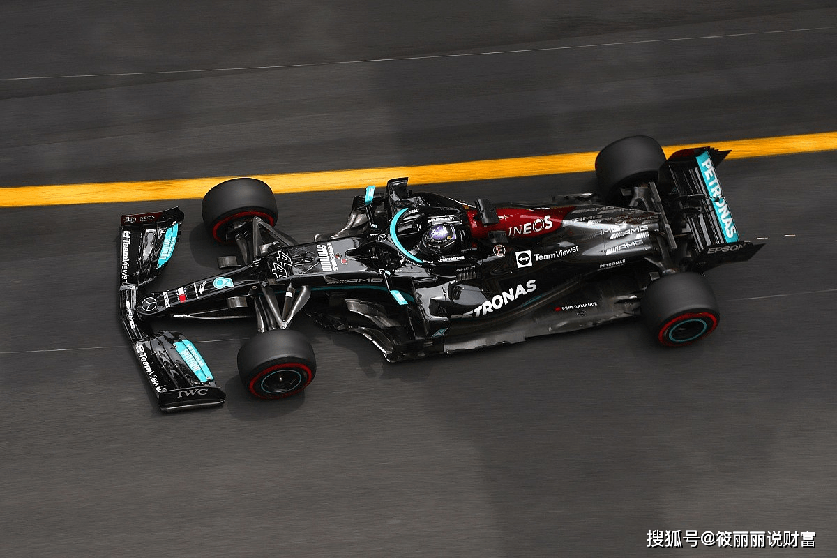 梅赛德斯碾压威廉姆斯,佩雷兹惊艳四座 梅赛德斯碾压威廉姆斯,佩雷兹惊艳四座