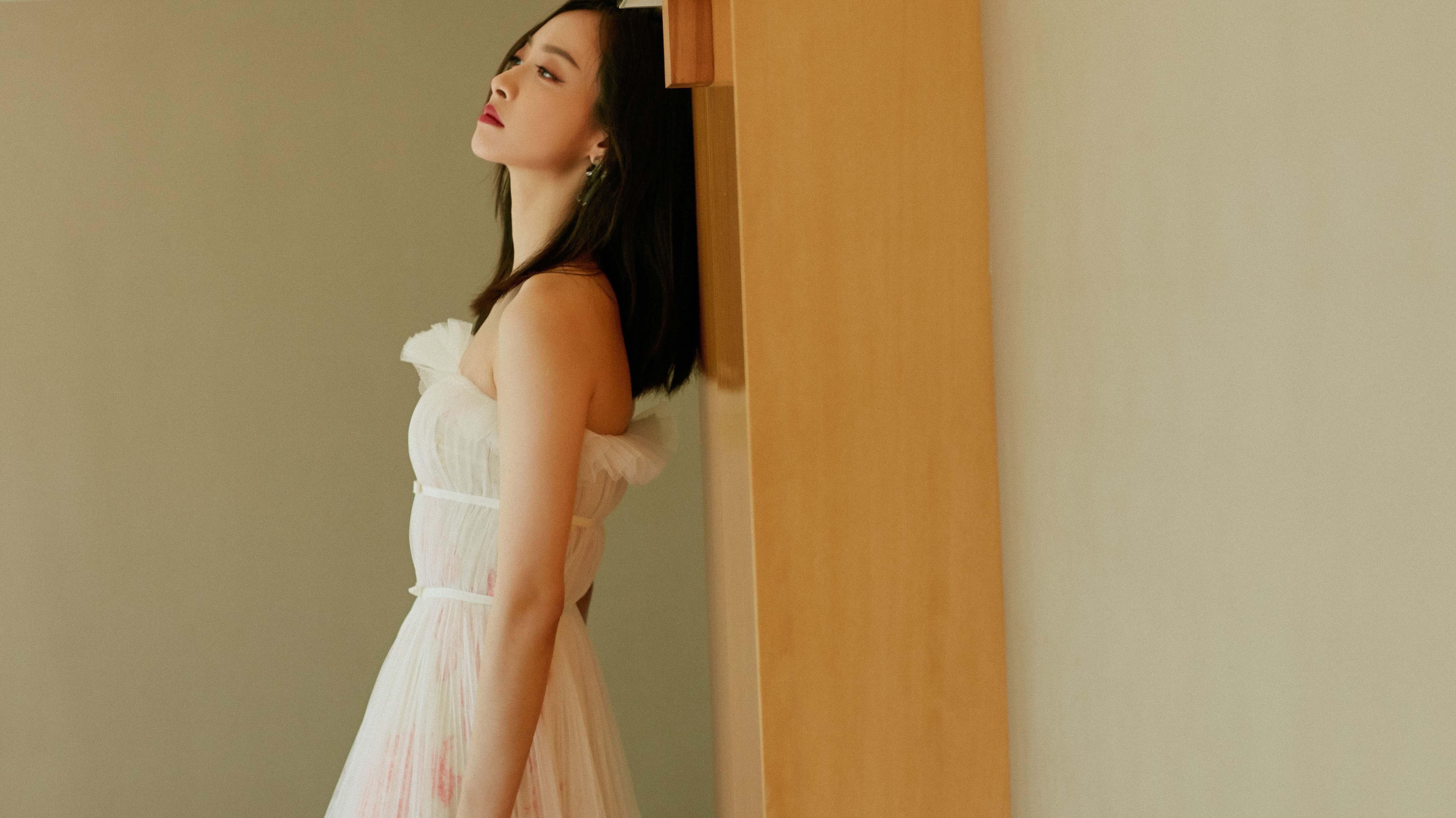 双城记,当鹈鹕撞碎湖人铠甲,马克西于英超乱世接管王权—决胜时刻的共通血脉