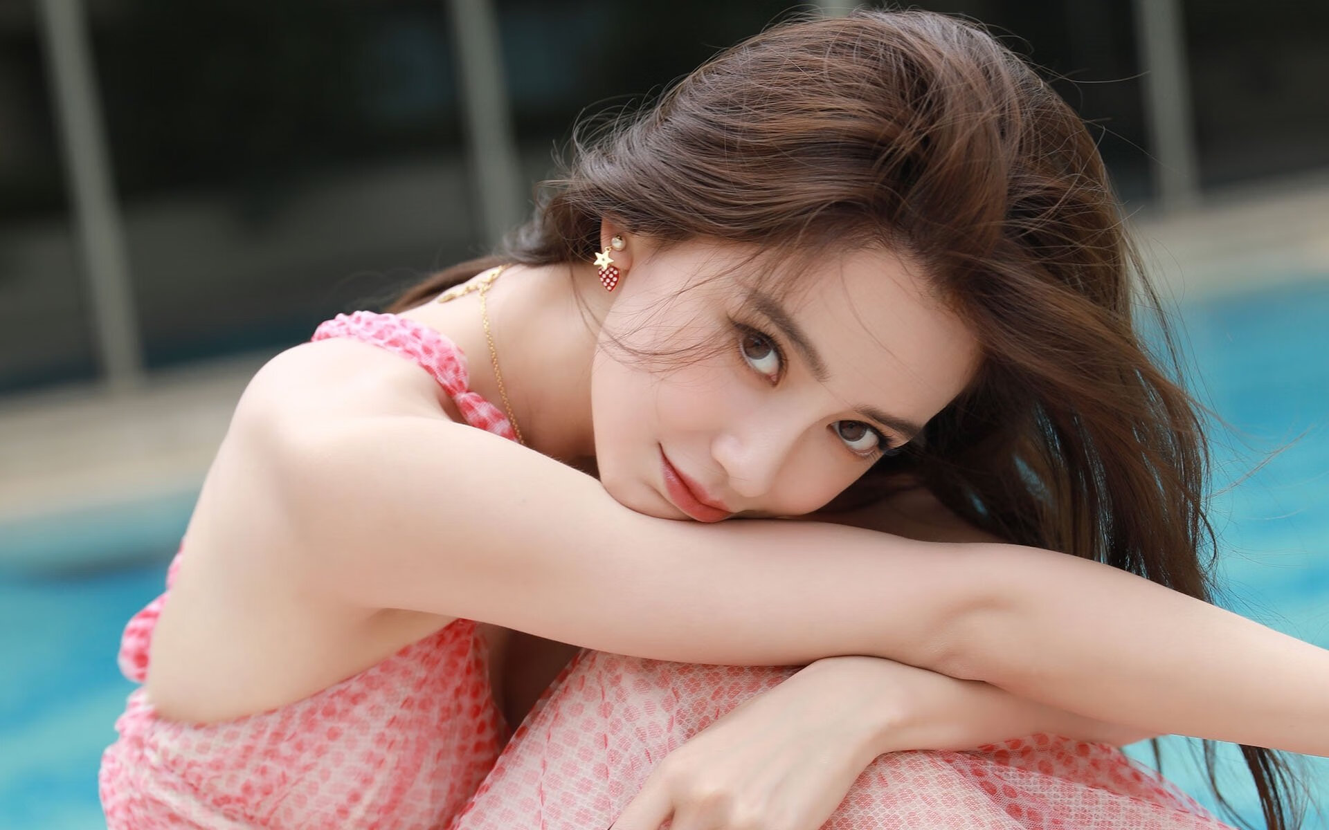 足球的两面，当规律遇见意外