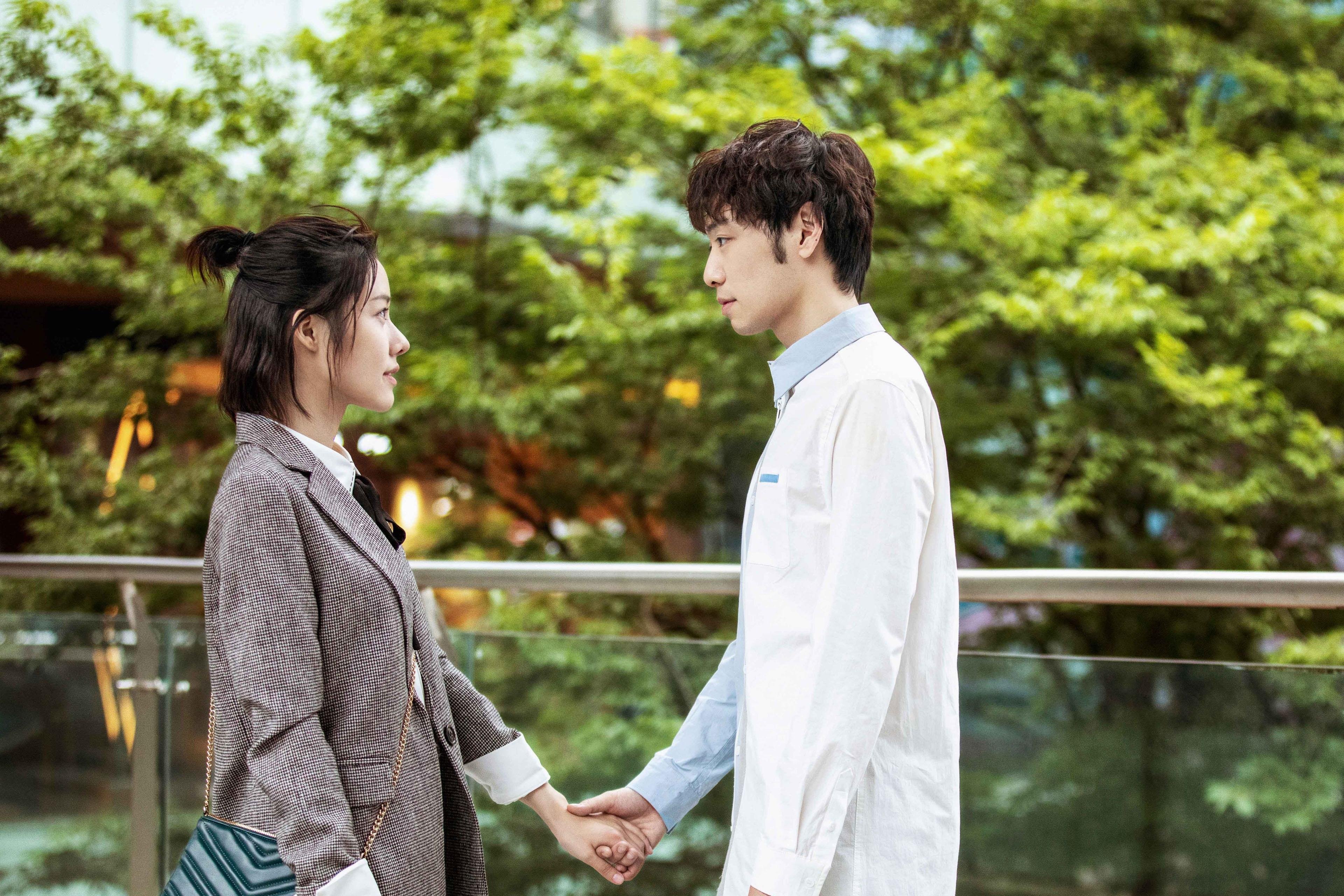 华南虎噬碎圣城铠甲!广东淘汰赛绝境求生,小贾伦化身破局关键先生